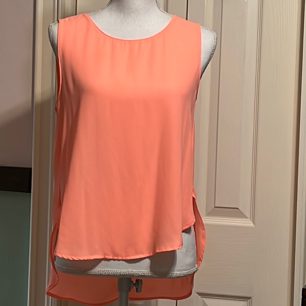 Stylish tank